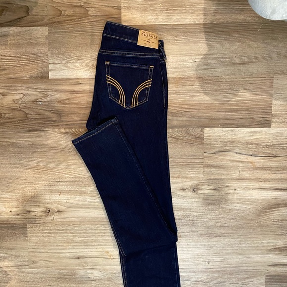 Hollister Jeans - Picture 5 of 5